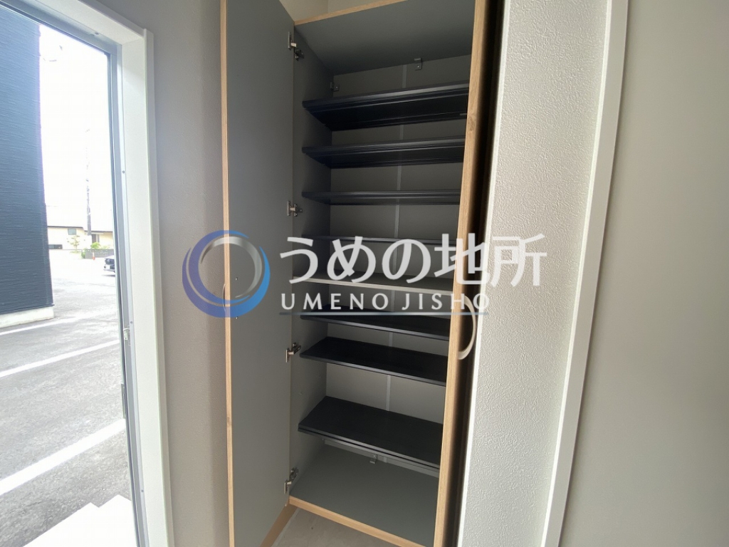 収納　靴箱