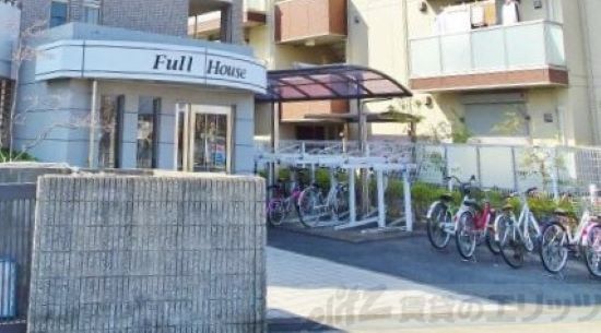 エントランス　外観