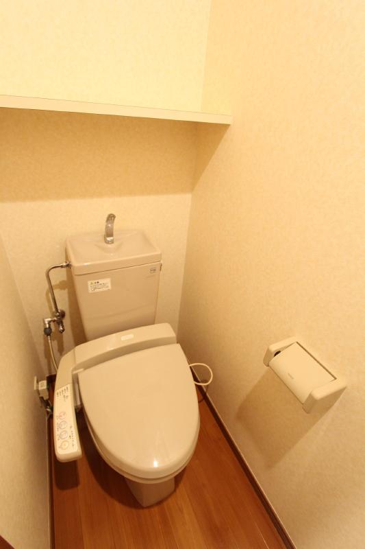 トイレ　同タイプ別部屋写真です。現況優先となります。