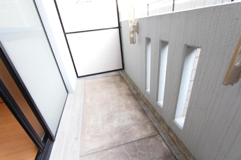 バルコニー　同タイプ別部屋写真です。現況優先となります。