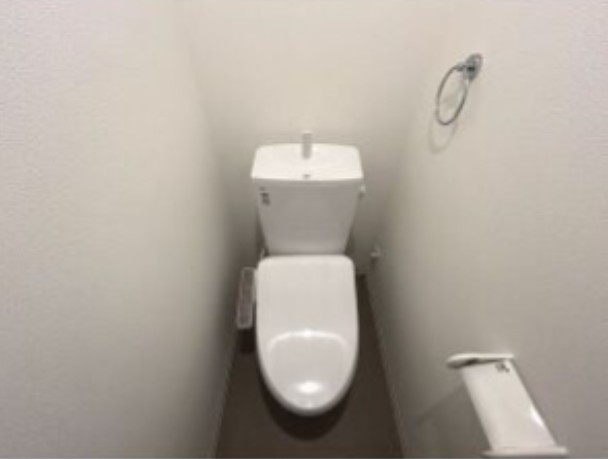 トイレ　同施工会社参考写真
