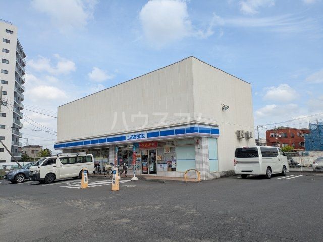 コンビニ　ローソン 足立扇三丁目店（コンビニ）まで614m