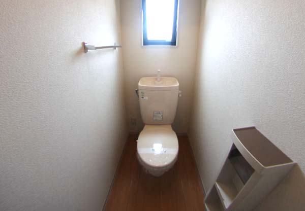 トイレ　清潔感のあるトイレです