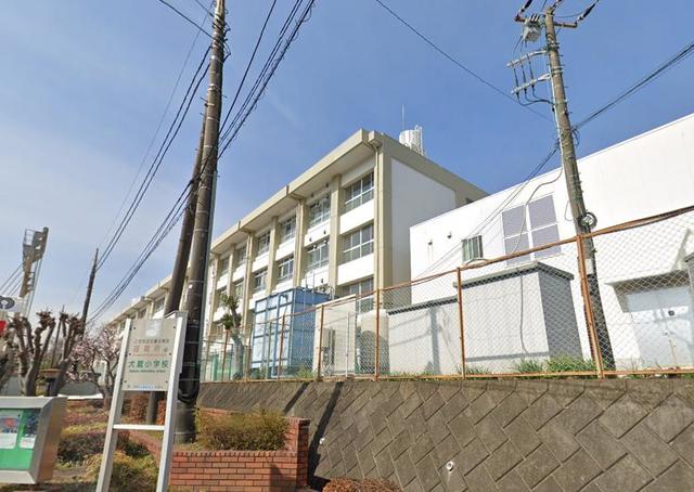 中学校　川崎市立犬蔵中学校（中学校）まで776m