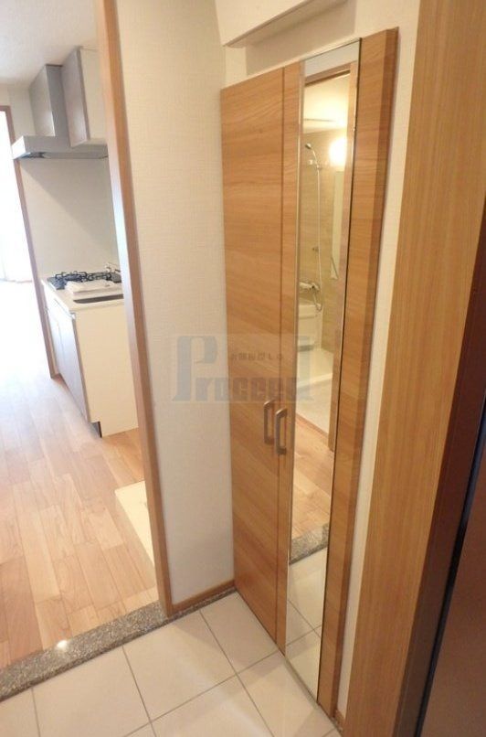 玄関　※別部屋参考写真※現況優先です