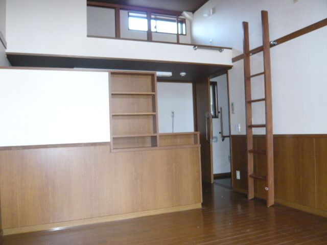 その他　ロフトへは、はしごを使って上れます。