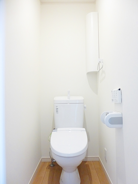 東武東上線 鶴ケ島駅 徒歩9分 3階建 築13年のトイレ写真