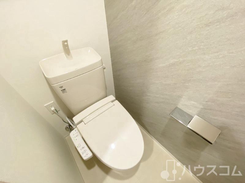 トイレ　冬場も安心の温水洗浄便座！