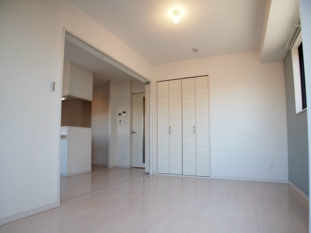 東京メトロ千代田線 町屋駅 徒歩2分 9階建 築13年の居間写真