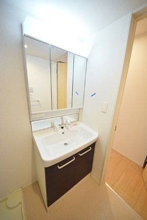 洗面設備　☆うれしい独立洗面台☆
