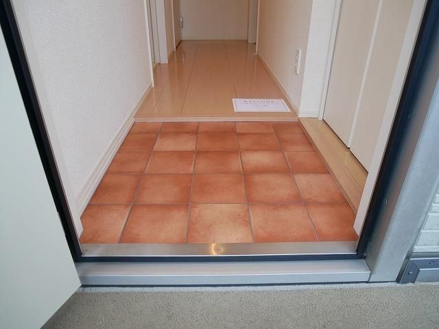 PROGRESS HALLの玄関写真