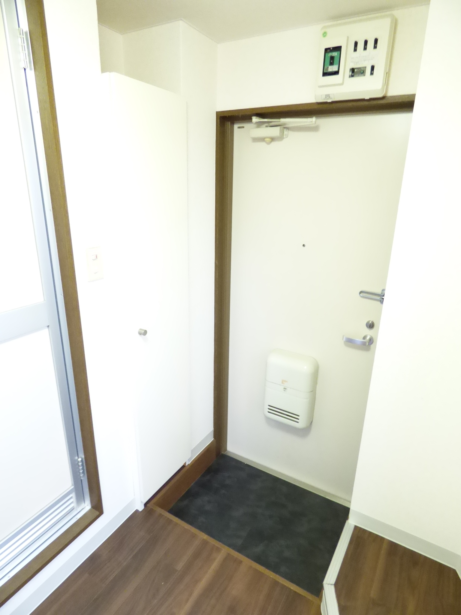 玄関　シューズボックス完備※別室参考写真