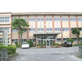 中学校　米子市立湊山中学校（中学校）まで599m