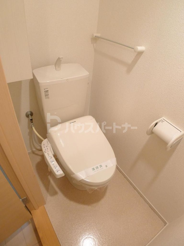 【足立区加賀のアパートのトイレ】
