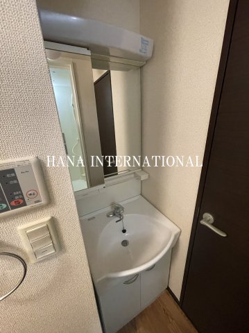 【野田市尾崎のアパートの洗面設備】