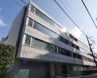 【クエストコート原宿の建物外観】