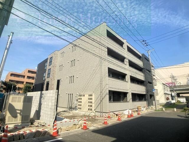 【市川市妙典のマンションのエントランス】