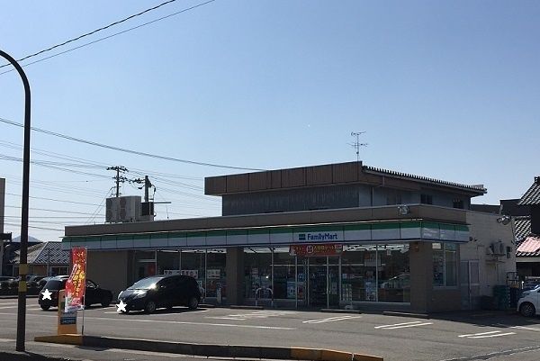 【鯖江市神明町のアパートのコンビニ】