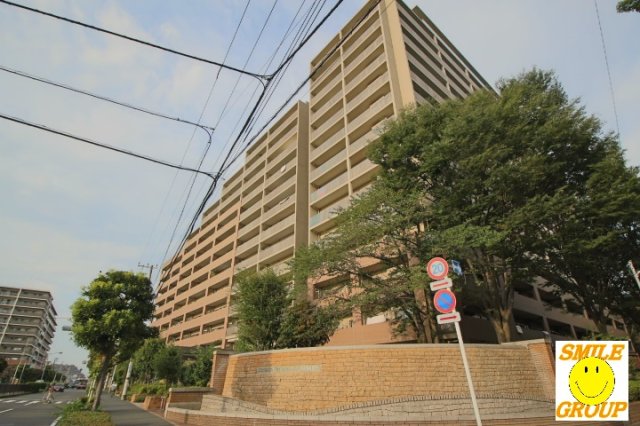 船橋市行田のマンションの建物外観