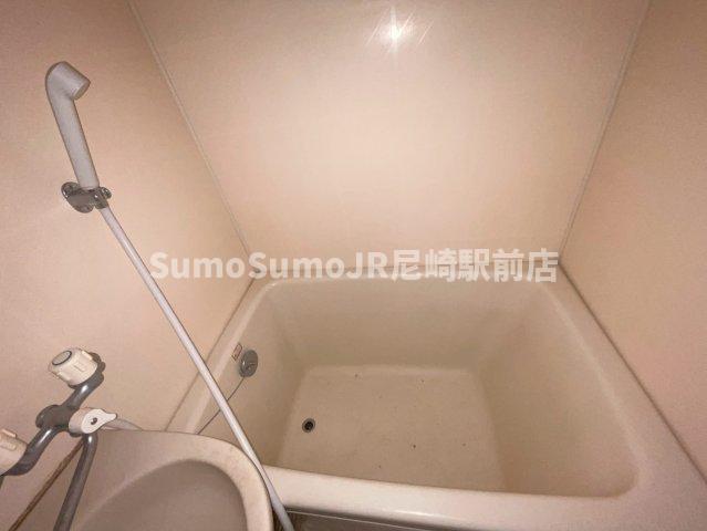 バス・シャワールーム　ゆったり過ごせるお風呂です