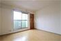 居室・リビング　同物件別部屋です。