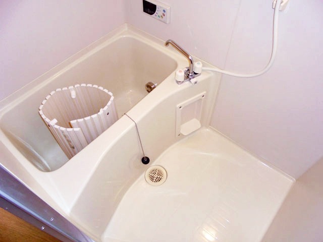 バス・シャワールーム　ゆったりバスルーム♪