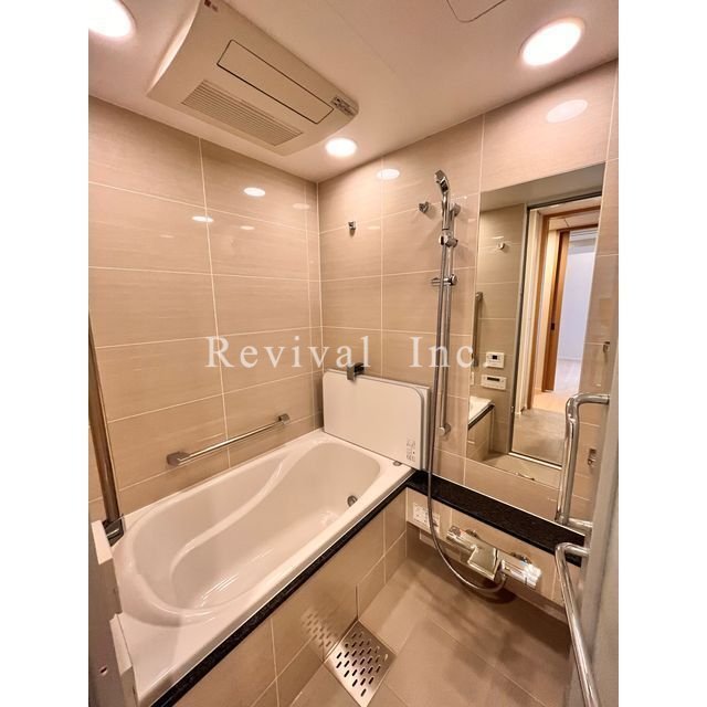 バス・シャワールーム　プライベートタイムを満喫できる空間でございます