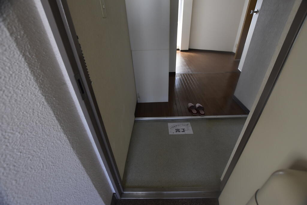 西尾マンションの玄関写真
