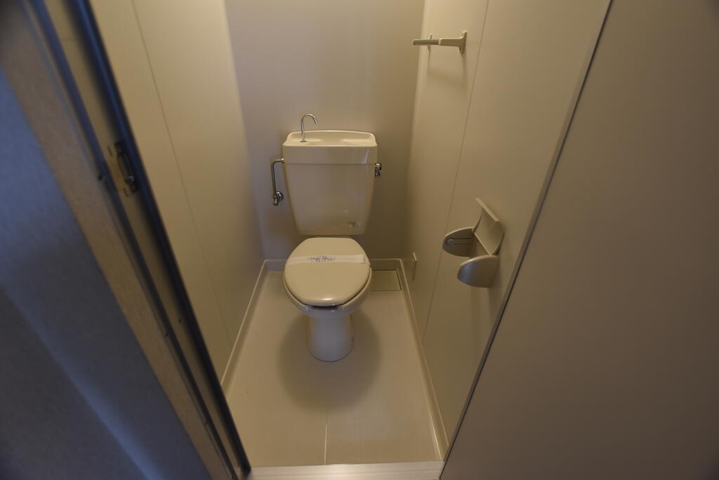 西尾マンションのトイレ写真
