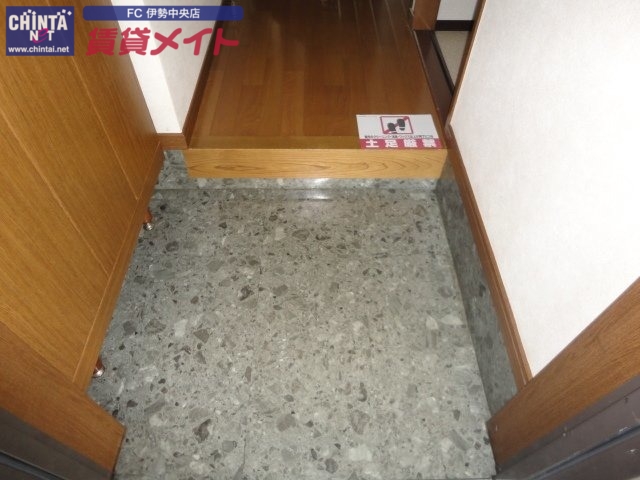 玄関　同型反転参考写真