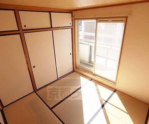 居室・リビング　くつろぎスペースございます・