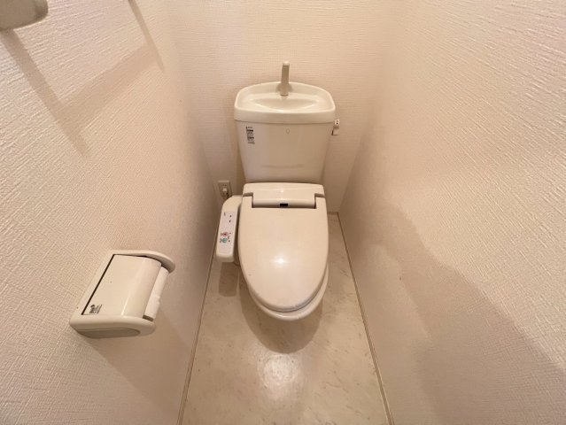 トイレ　トイレもきれいです