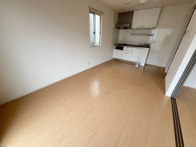 居室・リビング　こちらのリビングで趣味の時間をお楽しみください