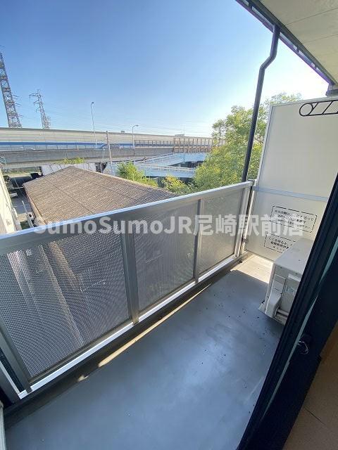 バルコニー　バルコニーがあります