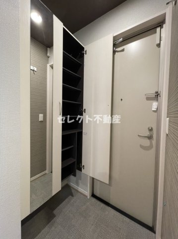 玄関　【エクスプレス新八代 A棟】A201 玄関