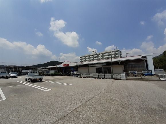 ホームセンター　ホームセンター マルニ 旭店（ホームセンター）まで500m