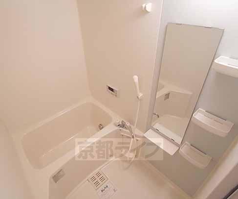 バス・シャワールーム　追炊き機能付きです。