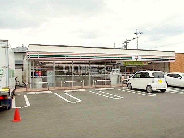 コンビニ　セブンイレブン菊陽町役場店（コンビニ）まで1358m