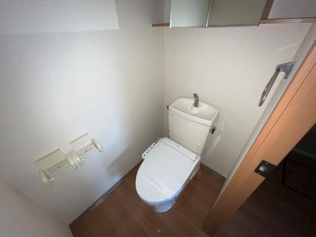 トイレ　シャワー付トイレ