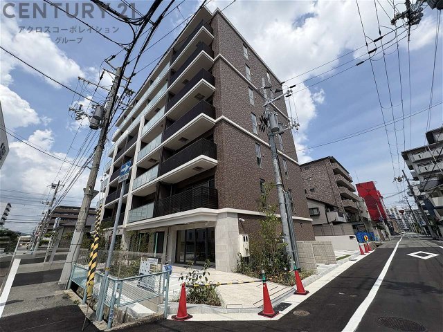 建物外観　オートロック・防犯カメラ付きで安心です！