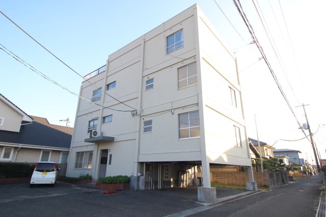 建物外観　外観は落ち着いています