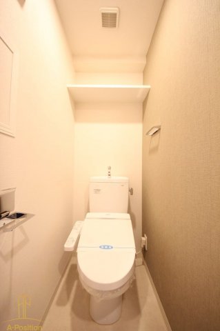 トイレ　プライムアーバン御堂筋本町