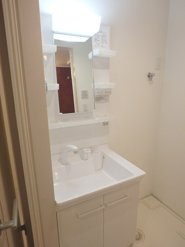 洗面設備　※参考写真