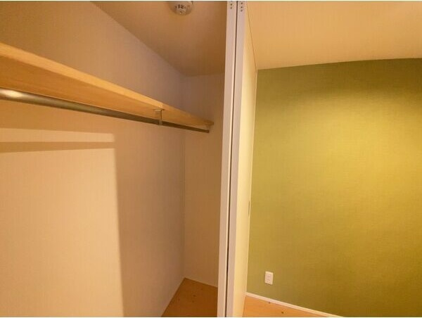 収納　※写真は同じマンションの違う部屋のものになります。