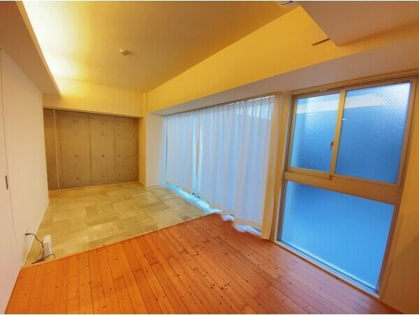 居室・リビング　※写真は同じマンションの違う部屋のものになります。