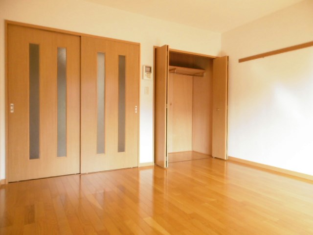居室・リビング　綺麗なフローリング仕様のお部屋です。