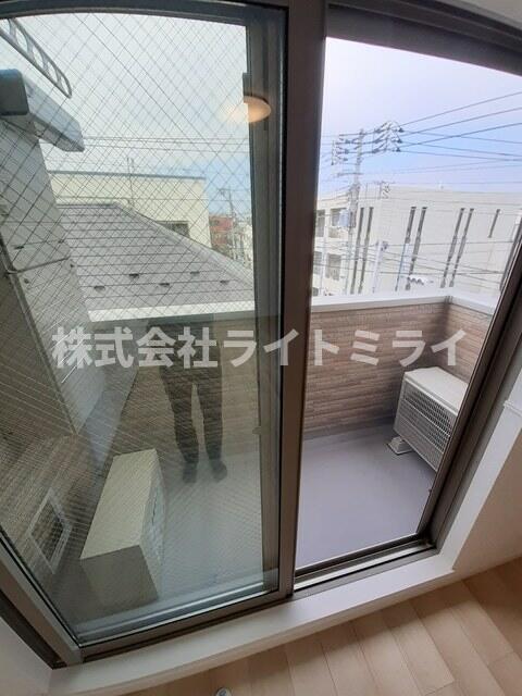バルコニー　?