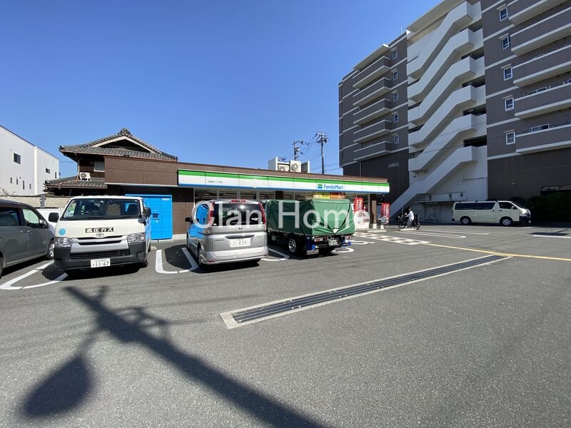 コンビニ　ファミリーマート高倉町二丁目店（コンビニ）まで345m