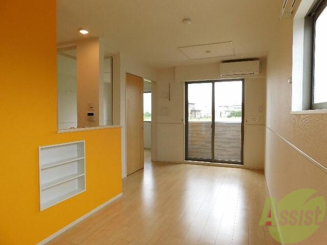 居室・リビング　リビングは１１．９帖のお部屋になっております！