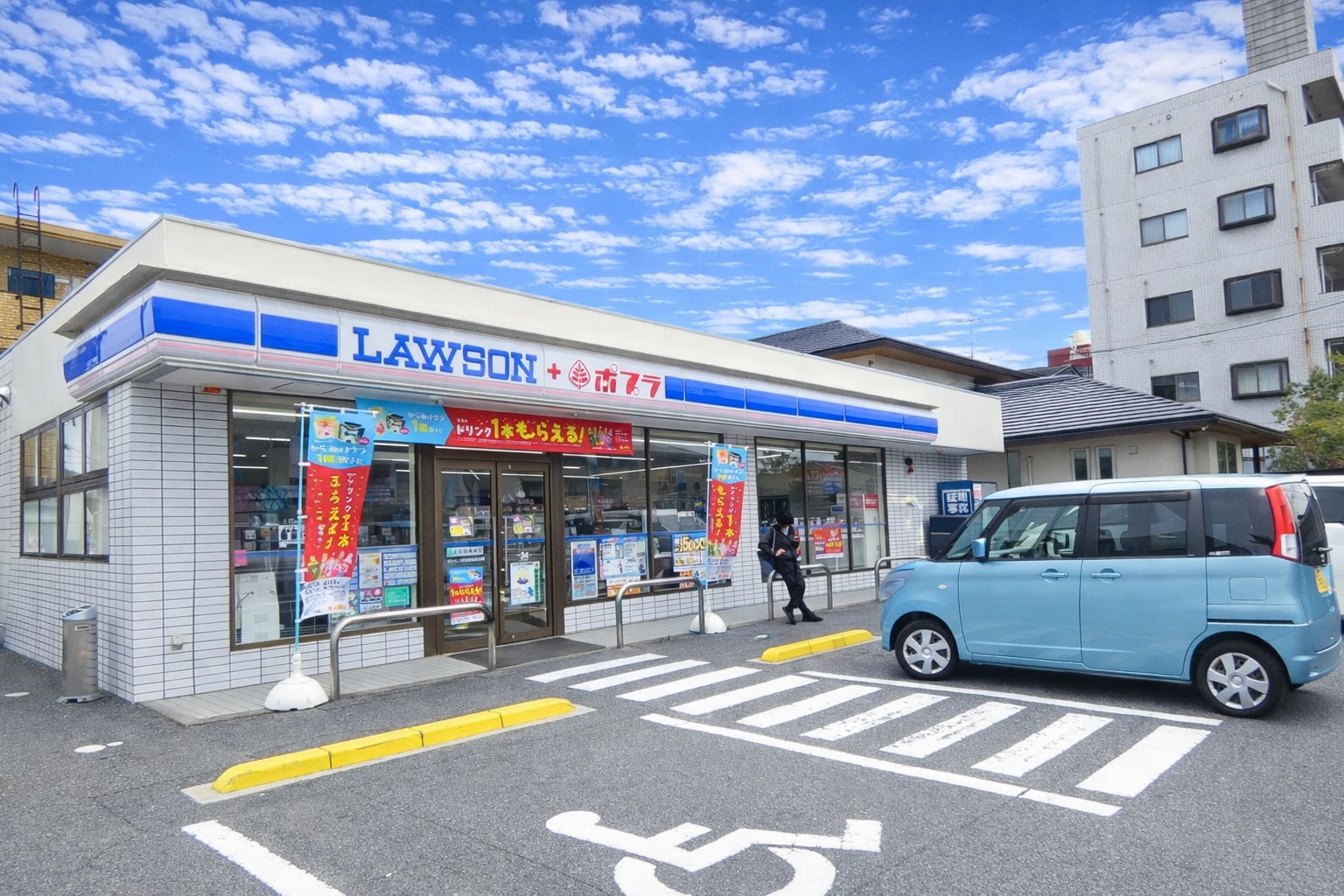 コンビニ　ローソン五日市中央北店（コンビニ）まで501m